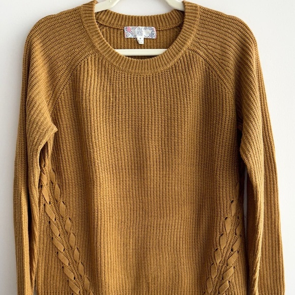 Pink Rose Gold Cable Knit Sweater, Crewneck Sweater, Size Medium - Picture 2 of 16